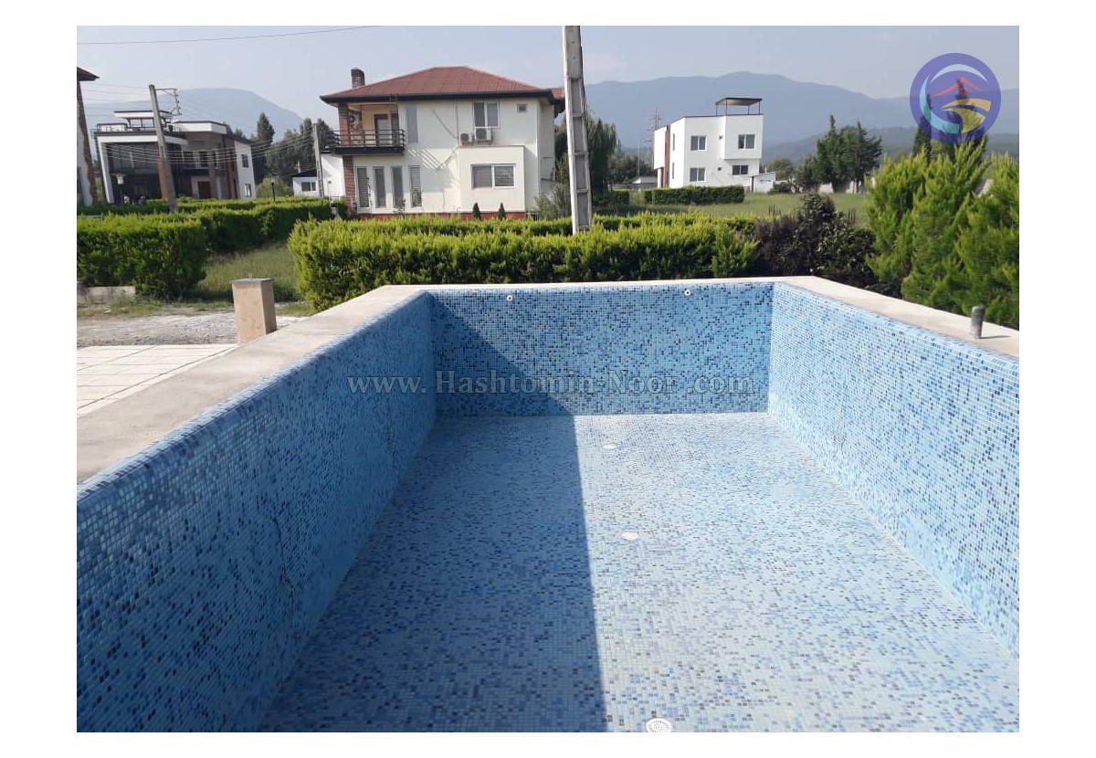 دوبلکس نما مدرن با سند و استخر چهار فصل نور